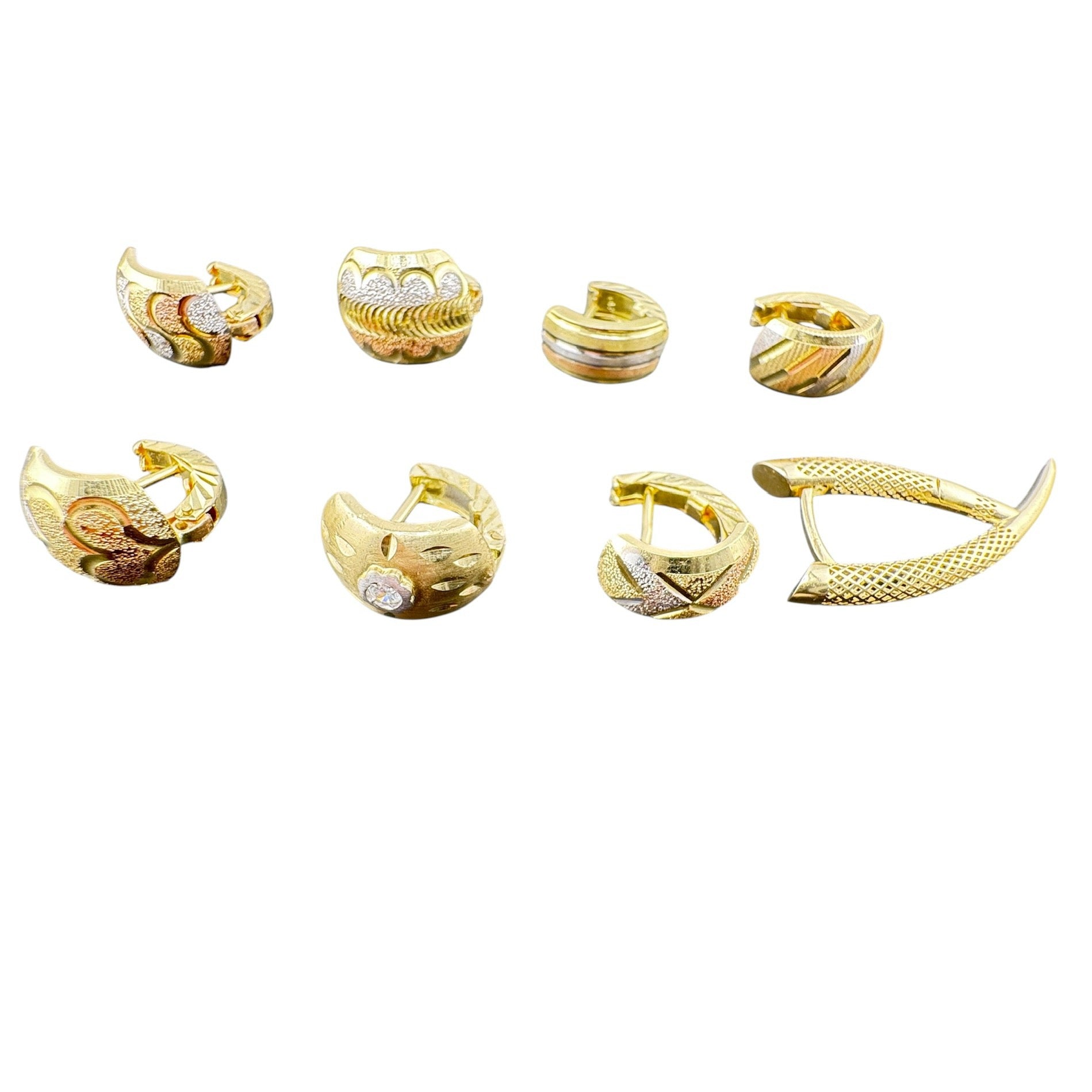 Aretes cortos con cierre de pin y clip de presión en oro 14 kilates