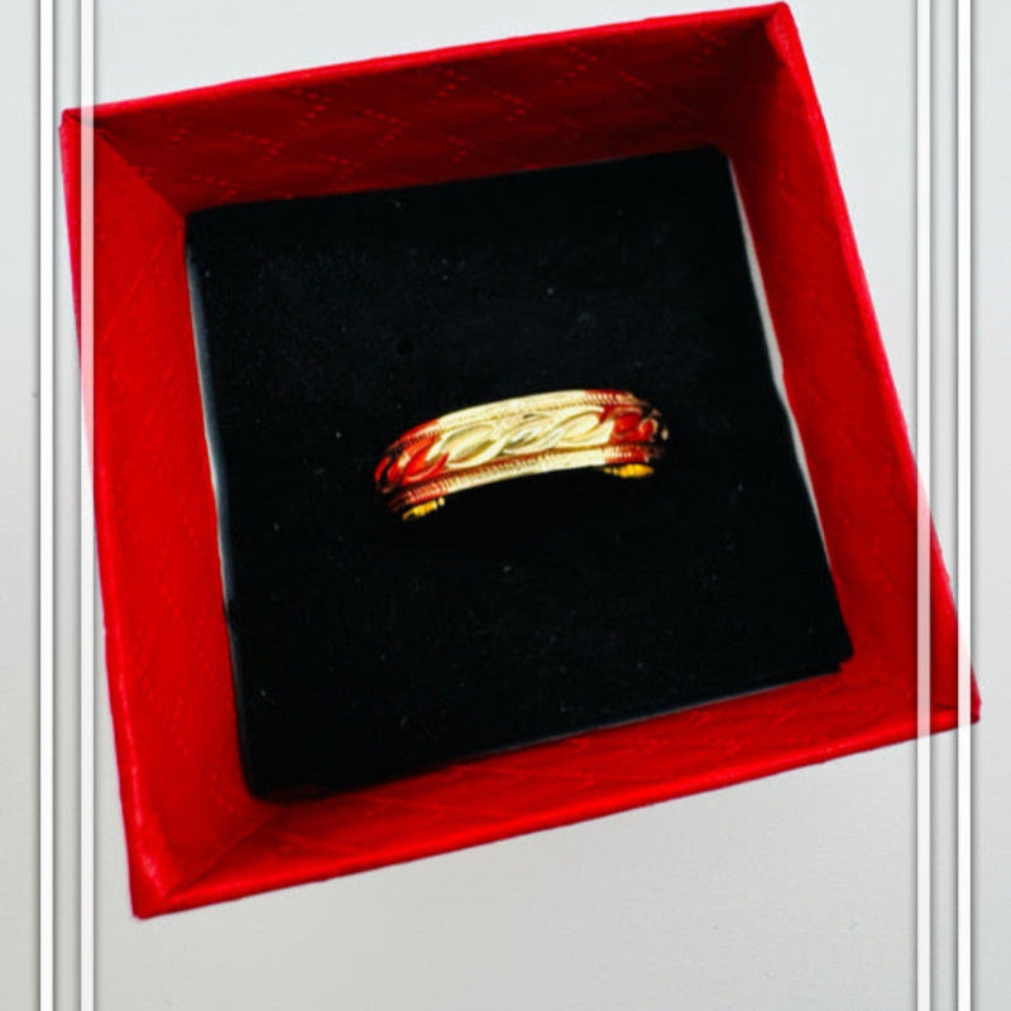 Anillo de compromiso tradicional - Joyería TuOro