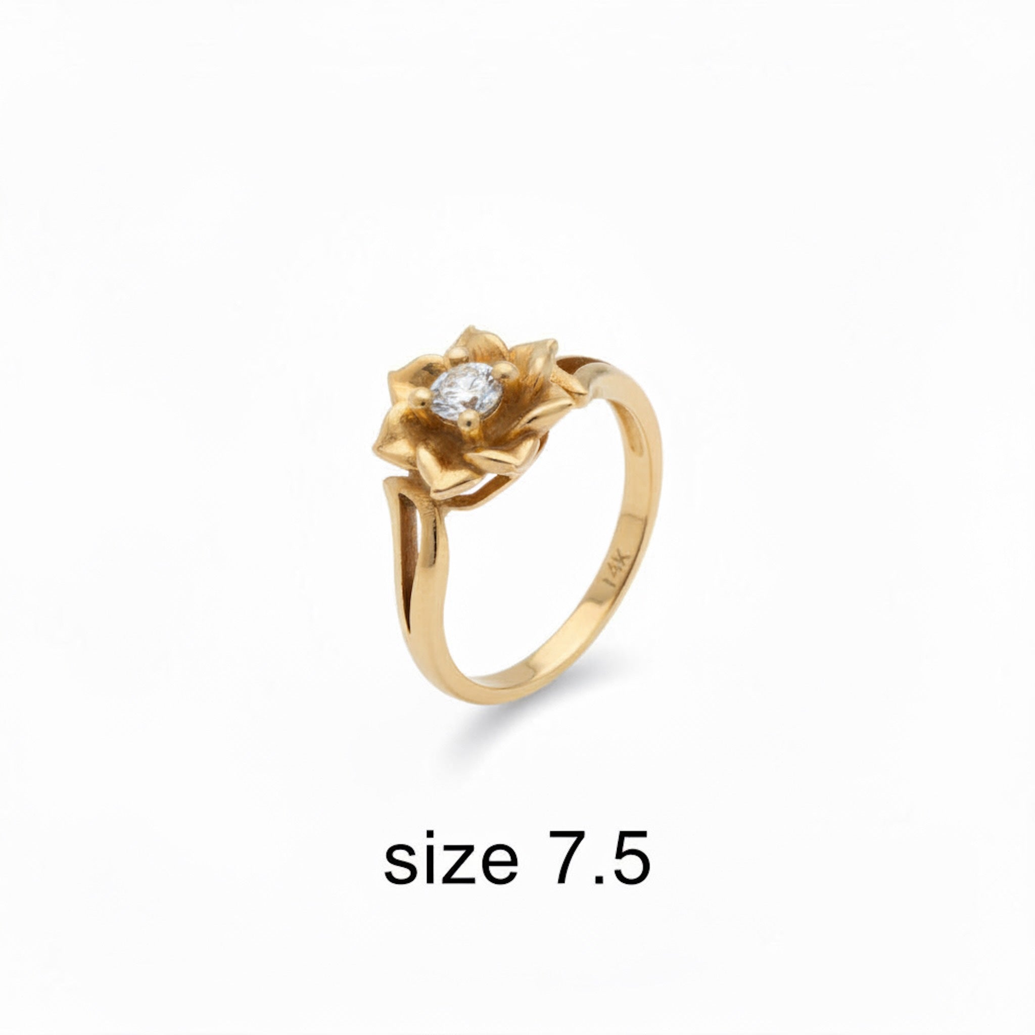 Anillo de Oro 14K con diseño de flor y circonia blanca central talla 7.5 - TuOro