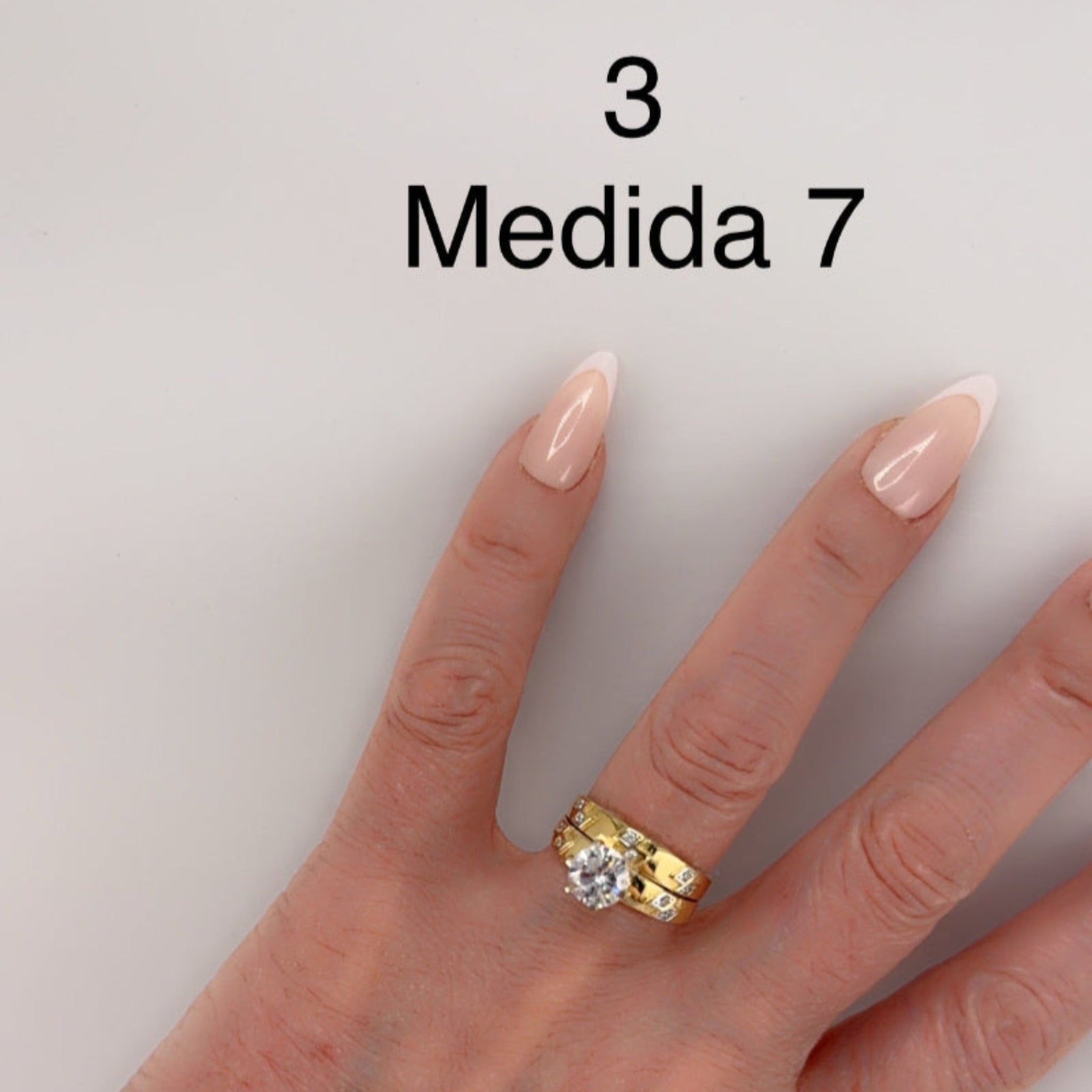 Anillos de compromiso modernos. - Joyería TuOro