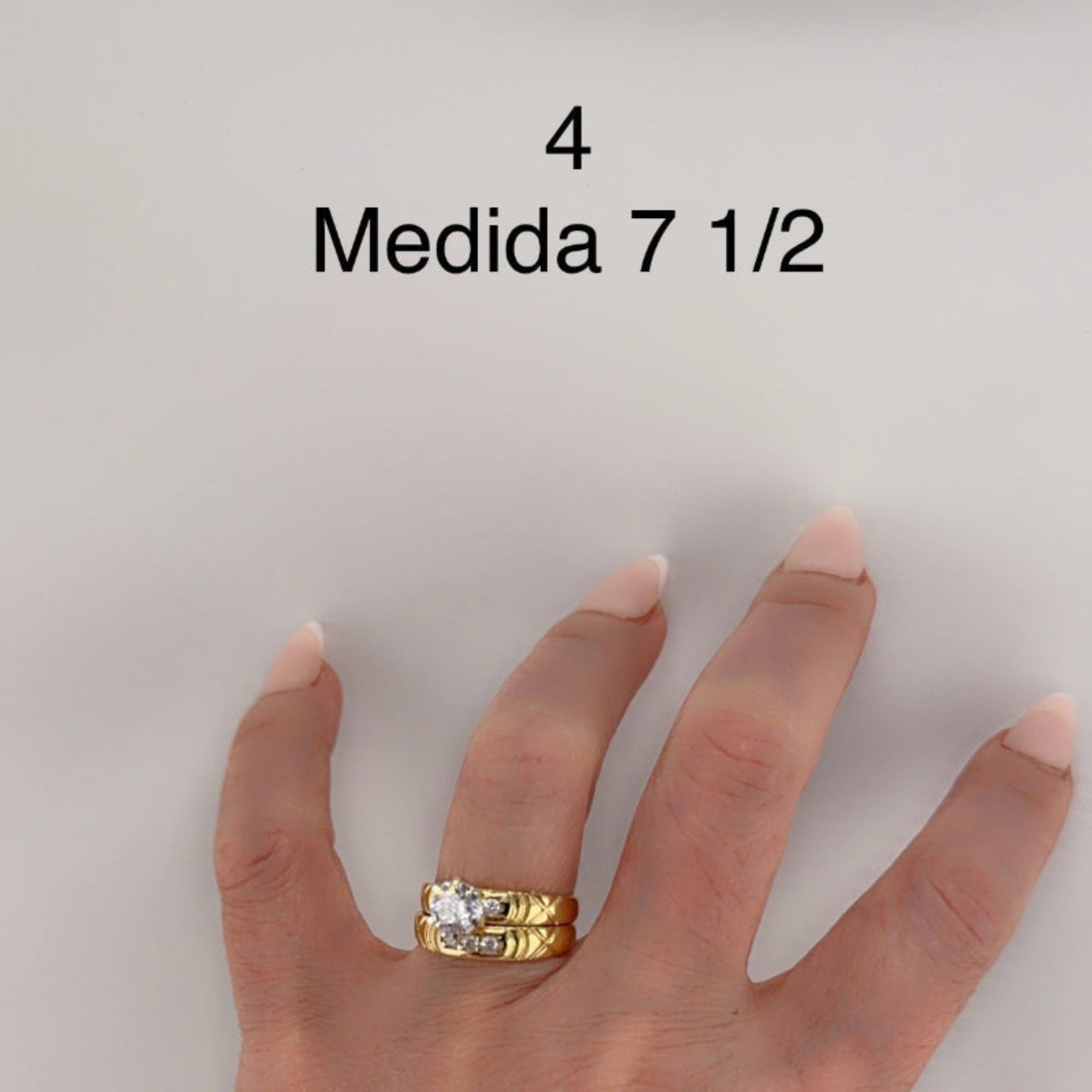 Anillos de compromiso modernos. - Joyería TuOro