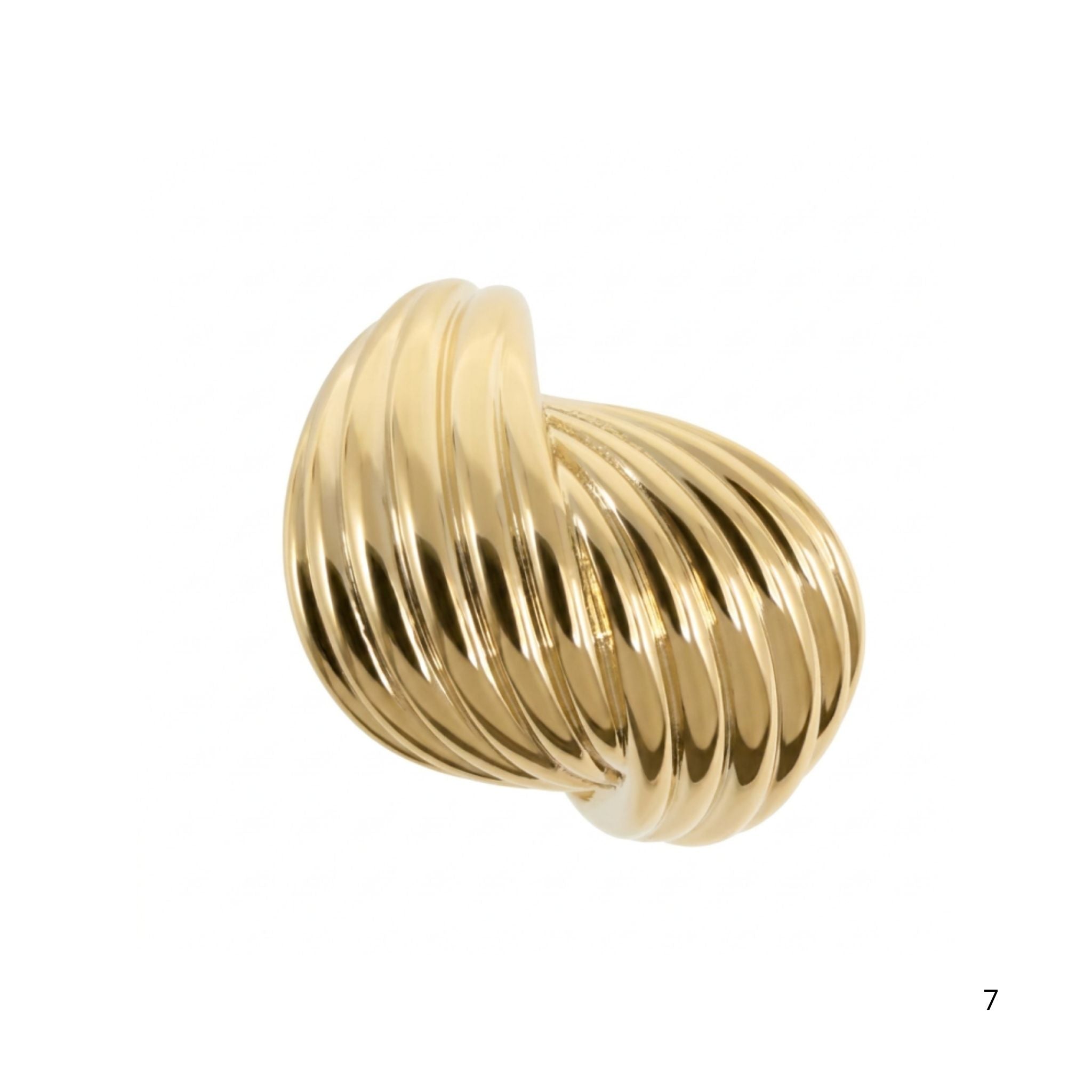 Anillo llamativo en Oro 10K con galería, diseño canalado clasico de TuOro.