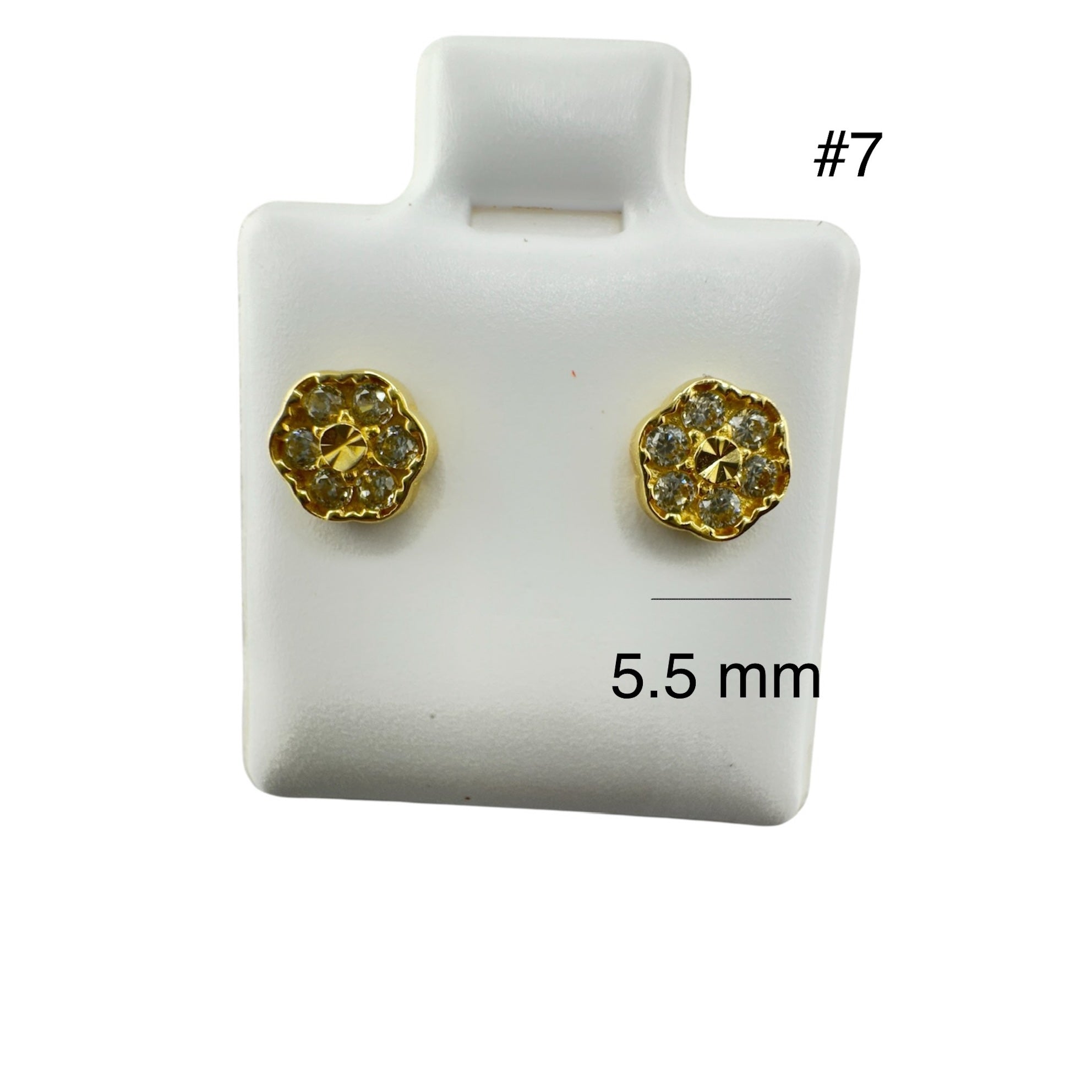 Arete pequeño con cierre mariposa en oro 14K, diseño hexagonal con circonias brillantes, 5.5 mm, joya elegante y delicada para uso diario o regalo especial.