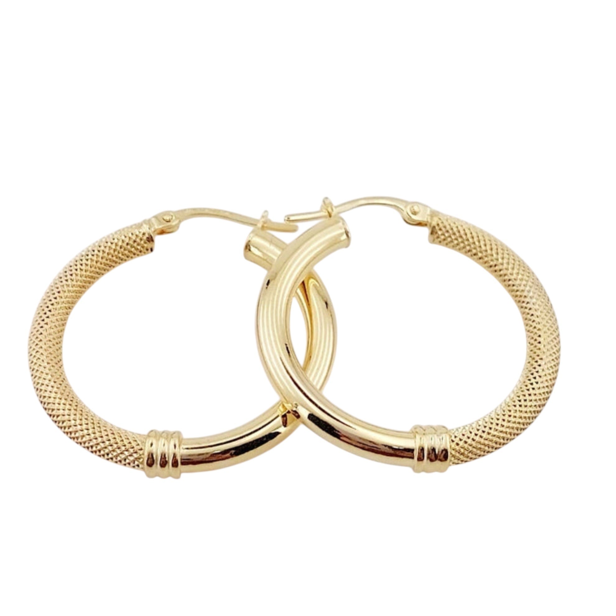 Aretes de aro oro 14K con acabado mixto (liso y satinado) – Grosor 3 mm | - Joyería TuOro