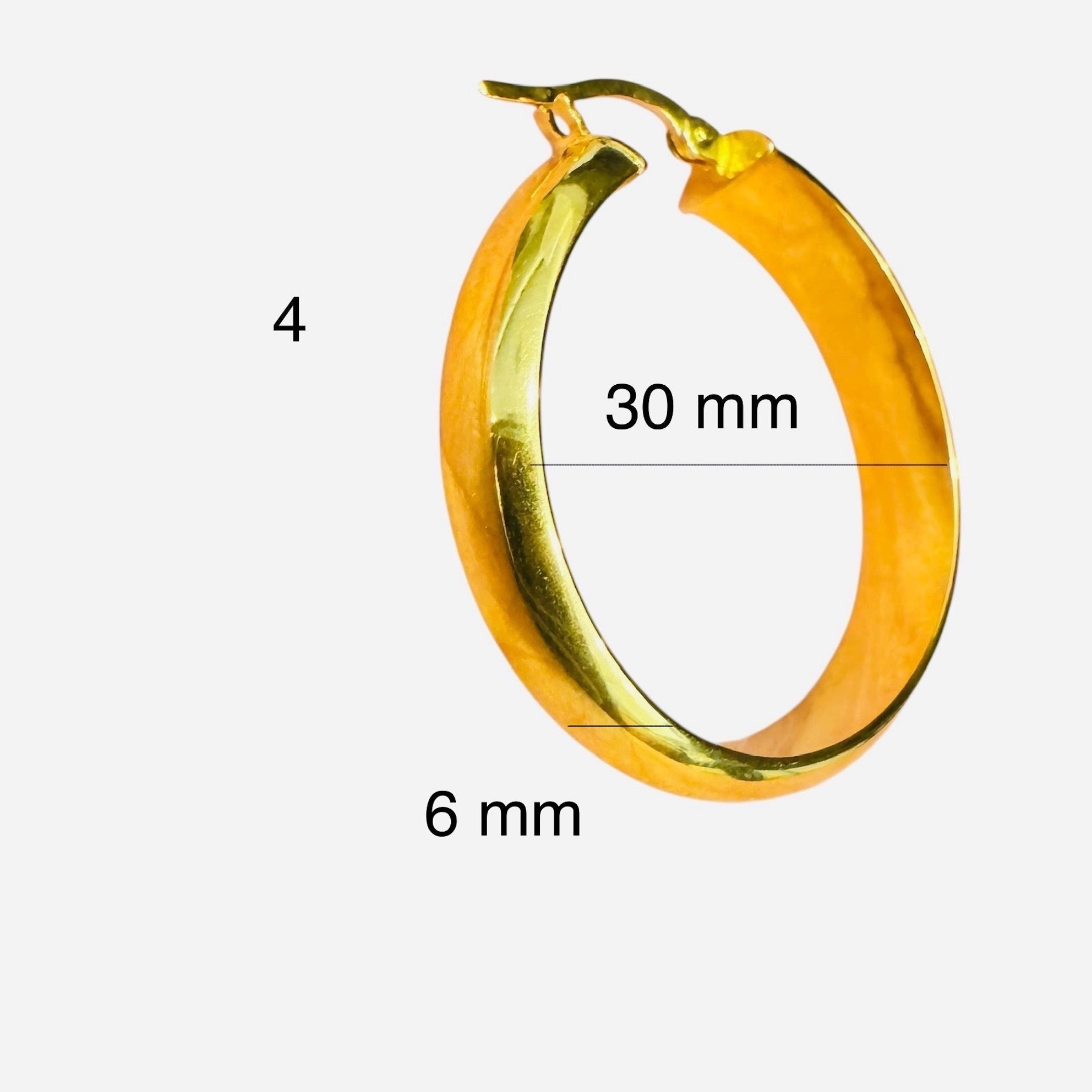 Argolla media caña tamaño grande en oro 14K, diseño brillante tipo espejo – 6 mm de grosor y 30 mm de diámetro, exclusiva de Joyería TuOro