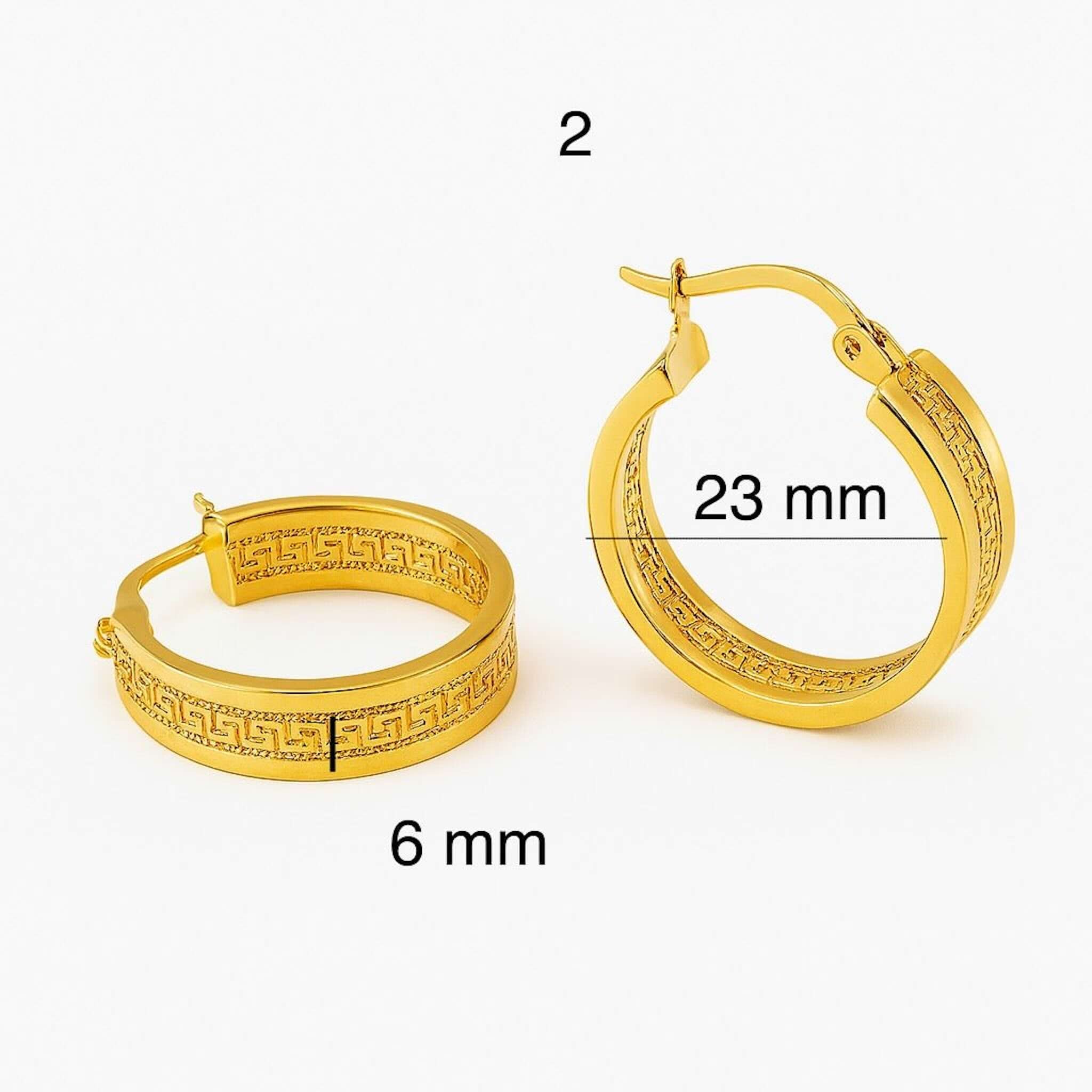 Argollas meandro en Oro 14K con cierre seguro y diseño clásico, detalle y medidas 23x6 · TuOro
