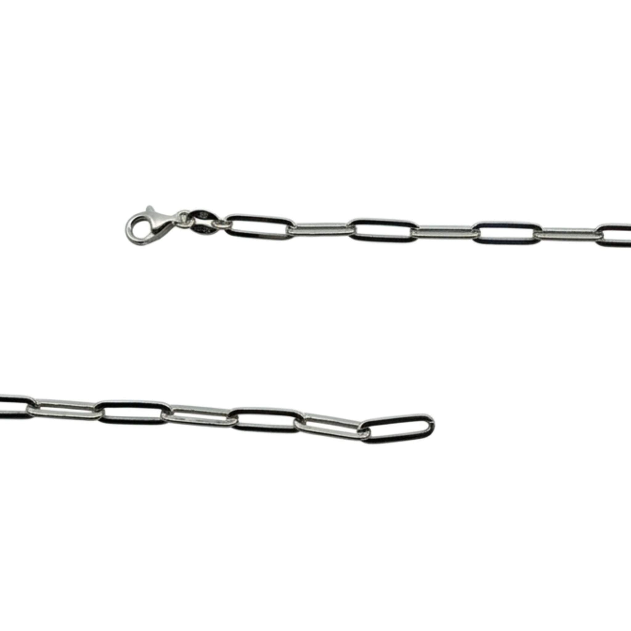 Cadena Paperclip con rodio de Plata 925 de 3.9 mm de TuOro sobre fondo blanco premium mostrando diseño del cierre y acabado brillante en plata esterlina.