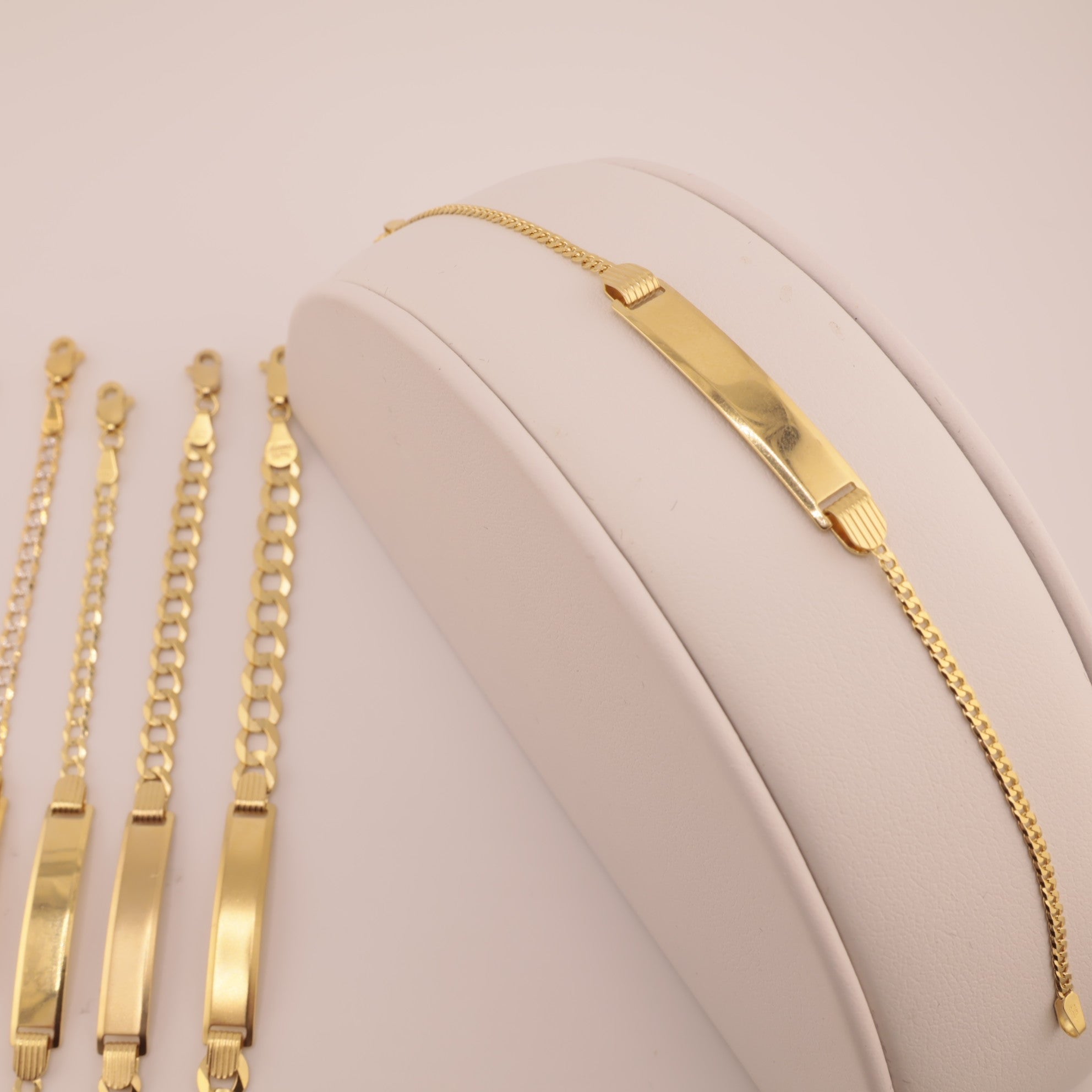 Pulseras de oro para bebes - Joyería TuOro