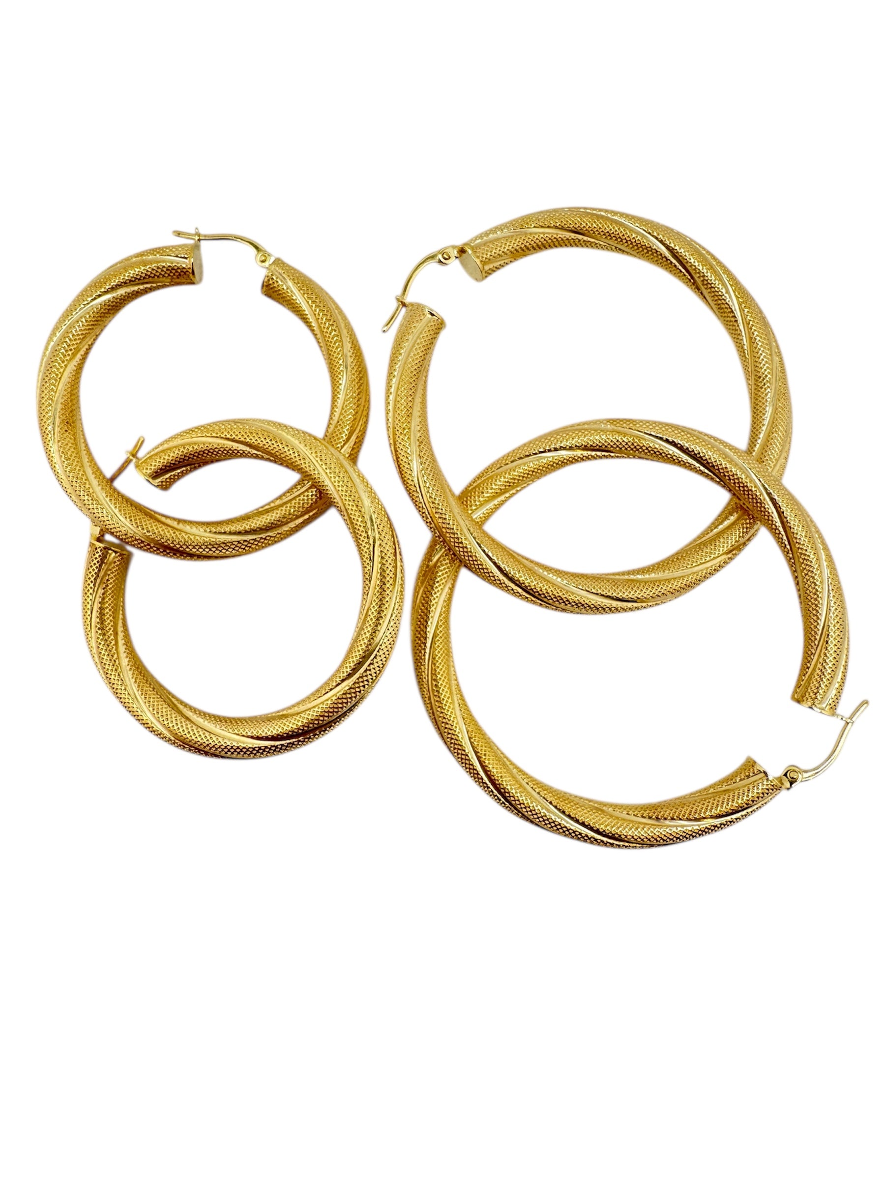 Argollas torcidas satinadas de oro 14K – Grosor 5 mm