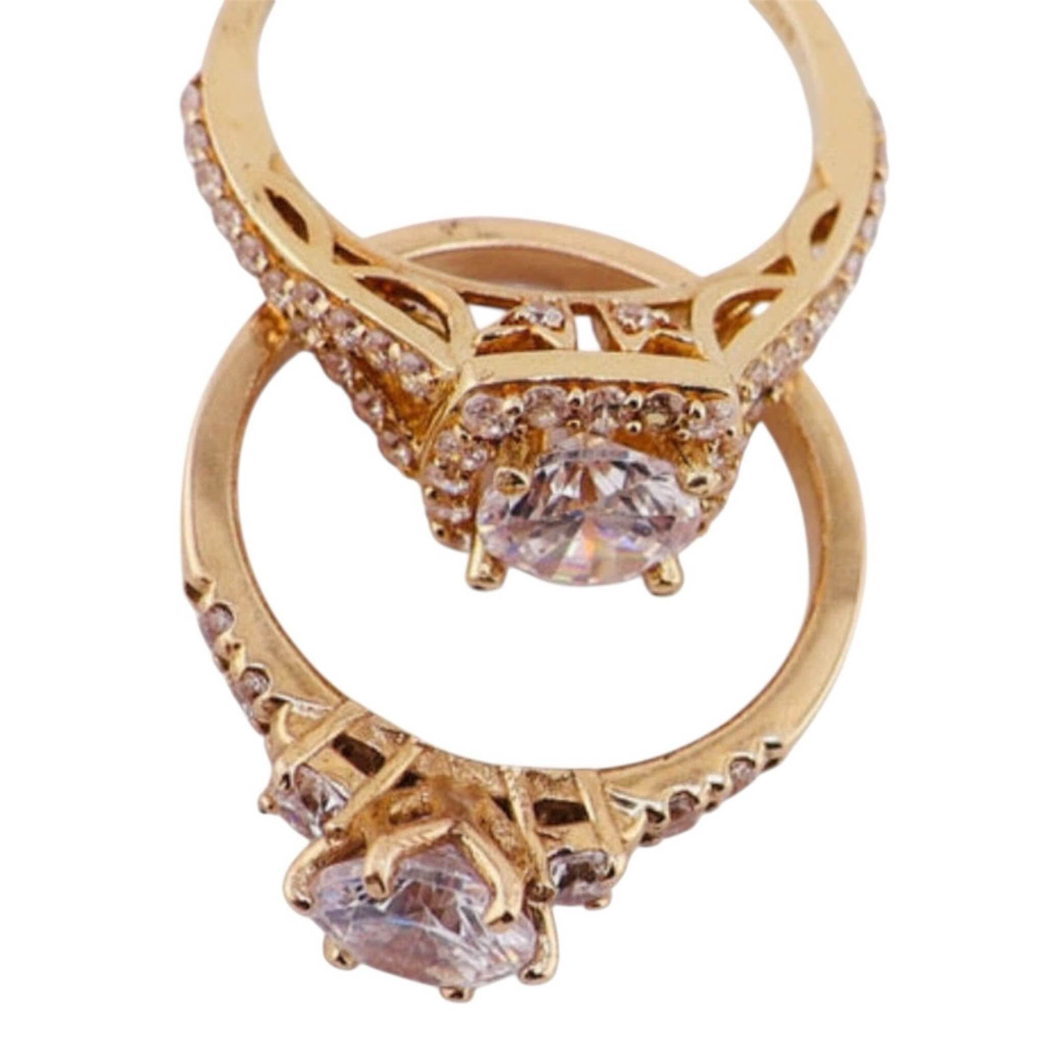 Anillo de compromiso Halo en Oro 14K con circonia cúbica de 6.5 mm, vista lateral del diseño — TuOro
