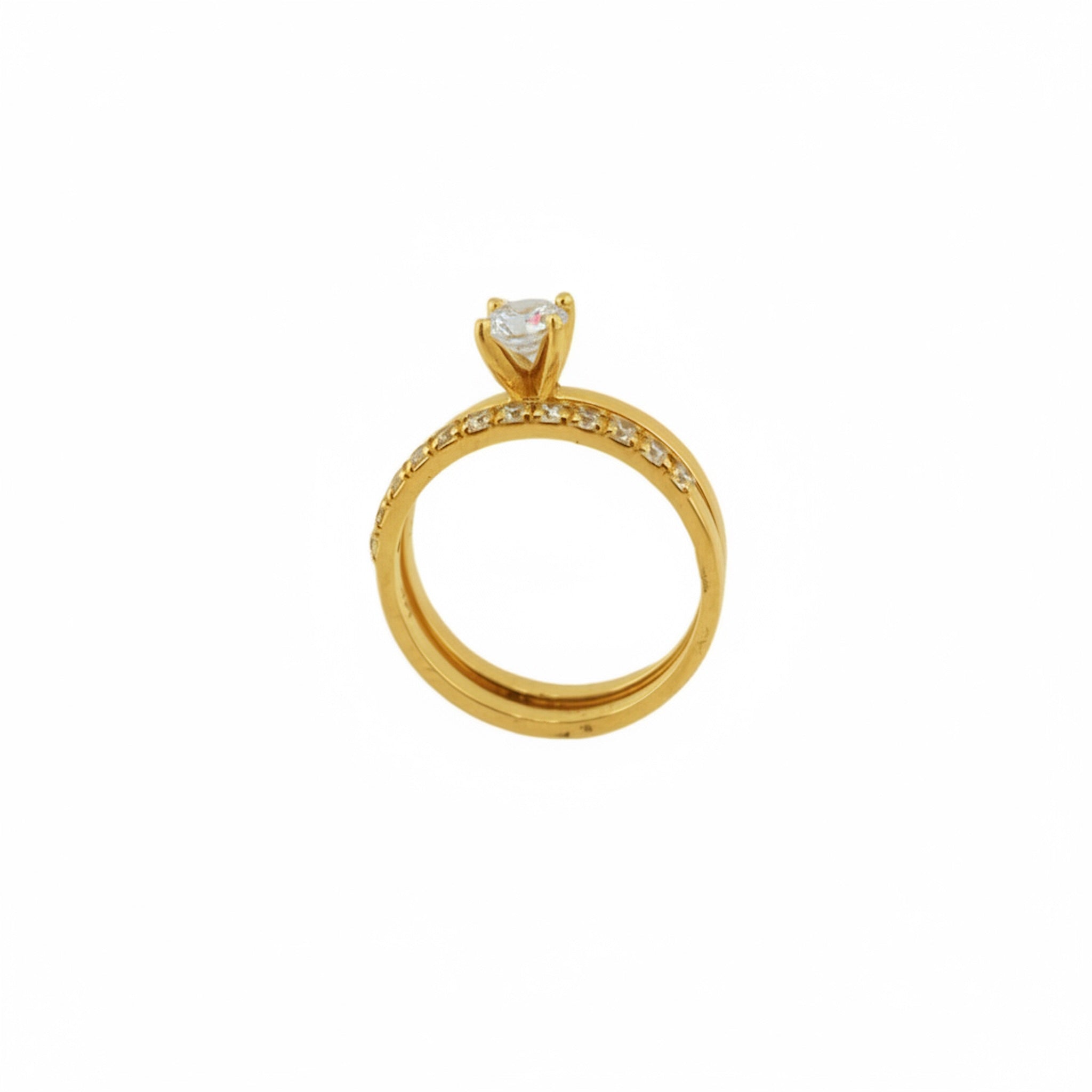 Anillo de compromiso media eternidad en Oro 14K 5 mm de TuOro, vista lateral con circonias en la mitad superior del aro