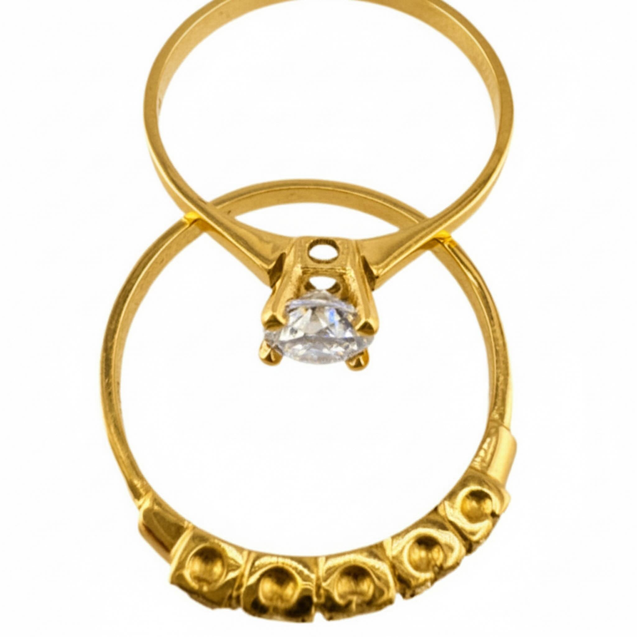 Anillo de compromiso tradicional en Oro 14K con solitario de 5 mm visto de frente, diseño clásico y elegante de TuOro.