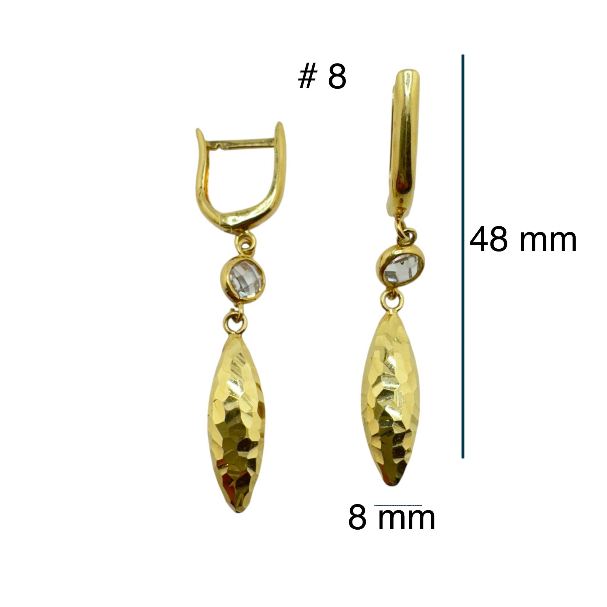 Arete largo, espiga gruesa cierre catalan Oro 14K, 8x48 mm, mostrando las medidas. TuOro.