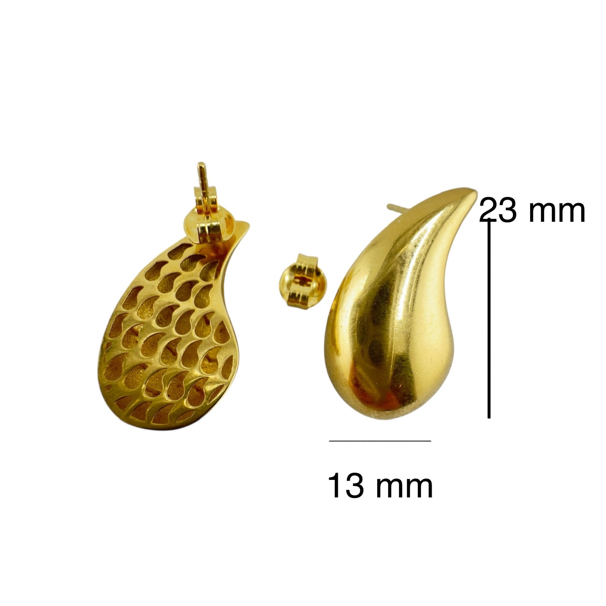 Arete de oro 14K en diseño de gota lisa, mostrado con medidas exactas de 23 mm de alto por 13 mm de ancho para referencia de tamaño

