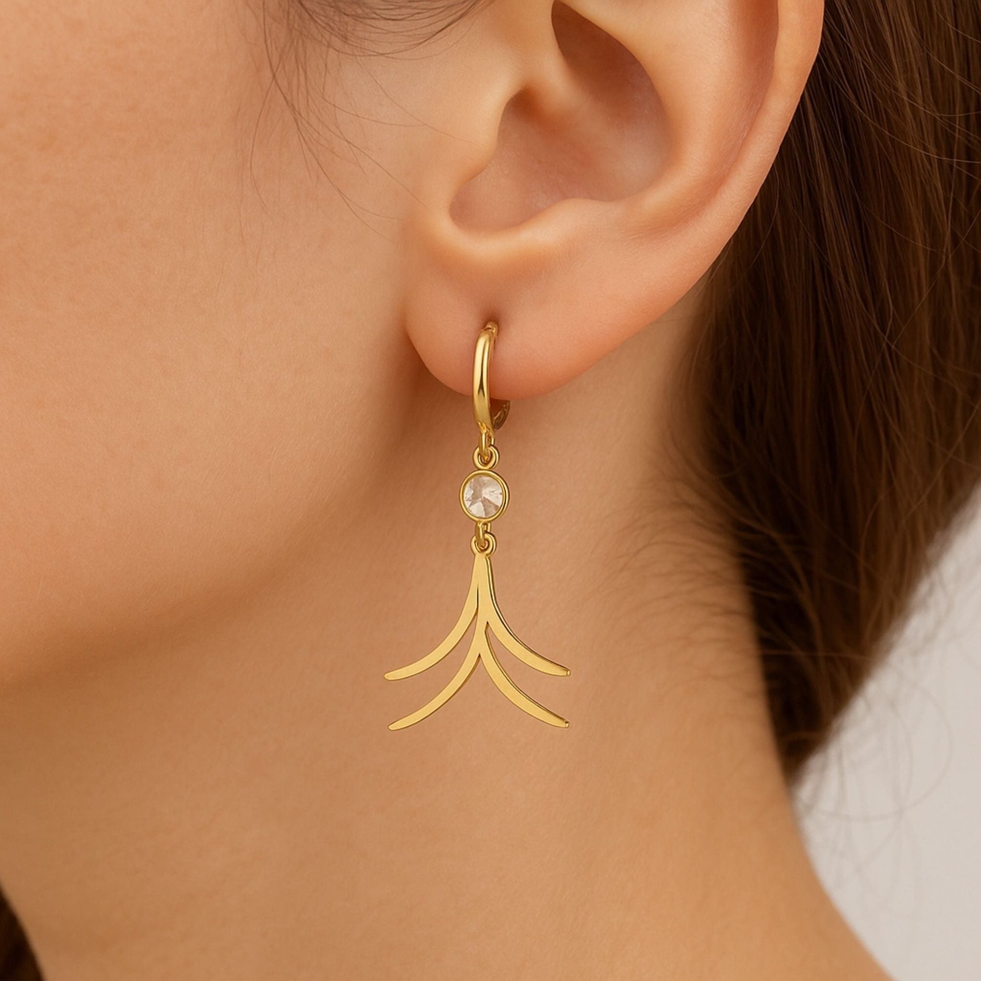 Aretes largos con cierre catalán en oro 14K