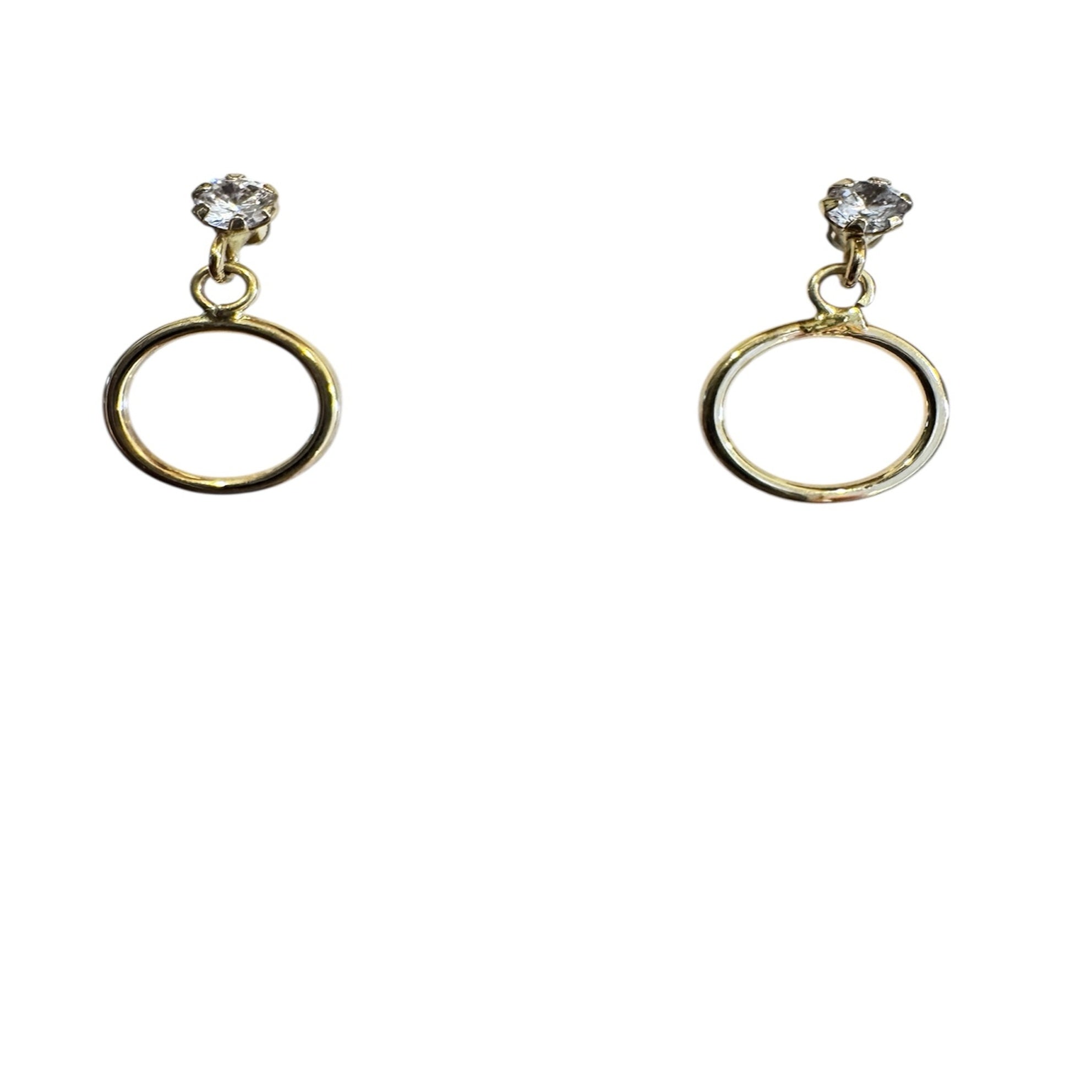Aretes pegados con colgante - Joyería TuOro