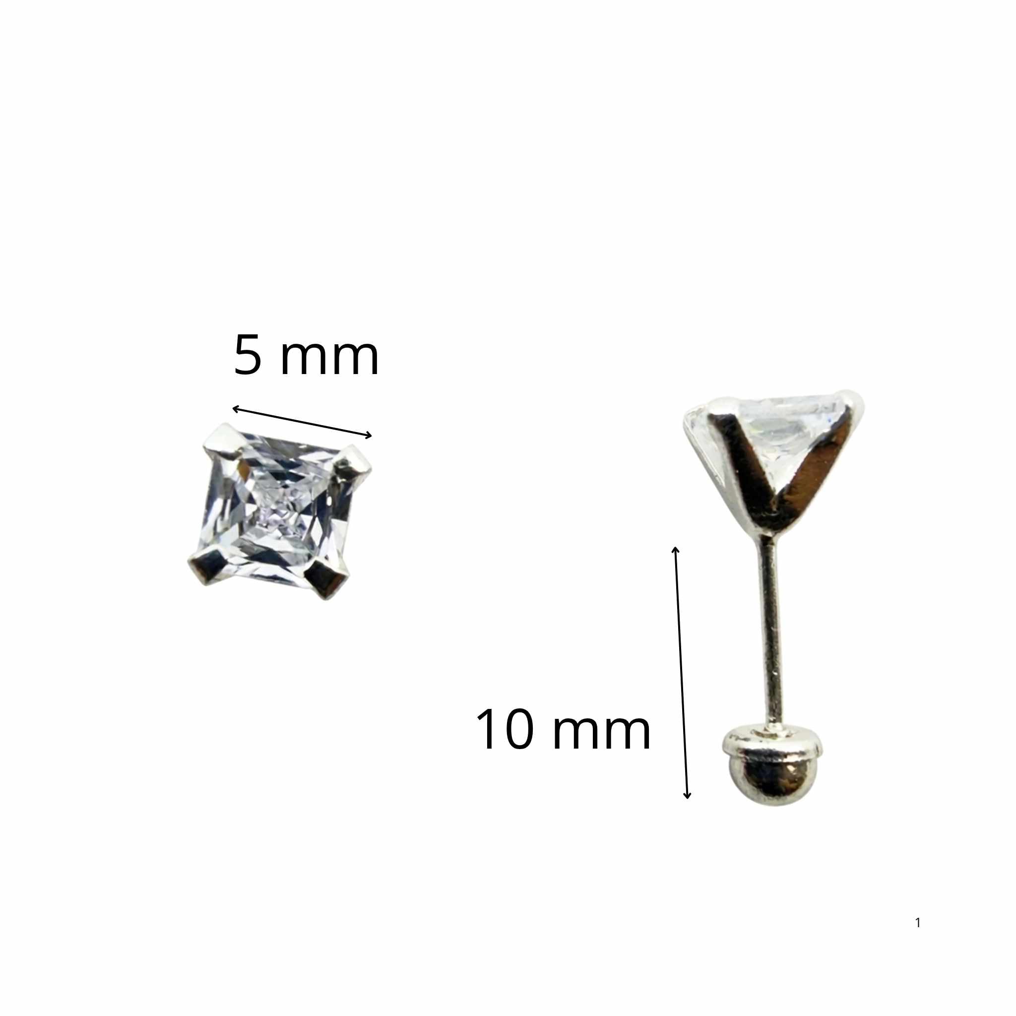 Arete de Plata 925 con circonia cuadrada de 5 mm y rosca de seguridad, detalle de piedra brillante y montaje de cuatro uñas, TuOro.