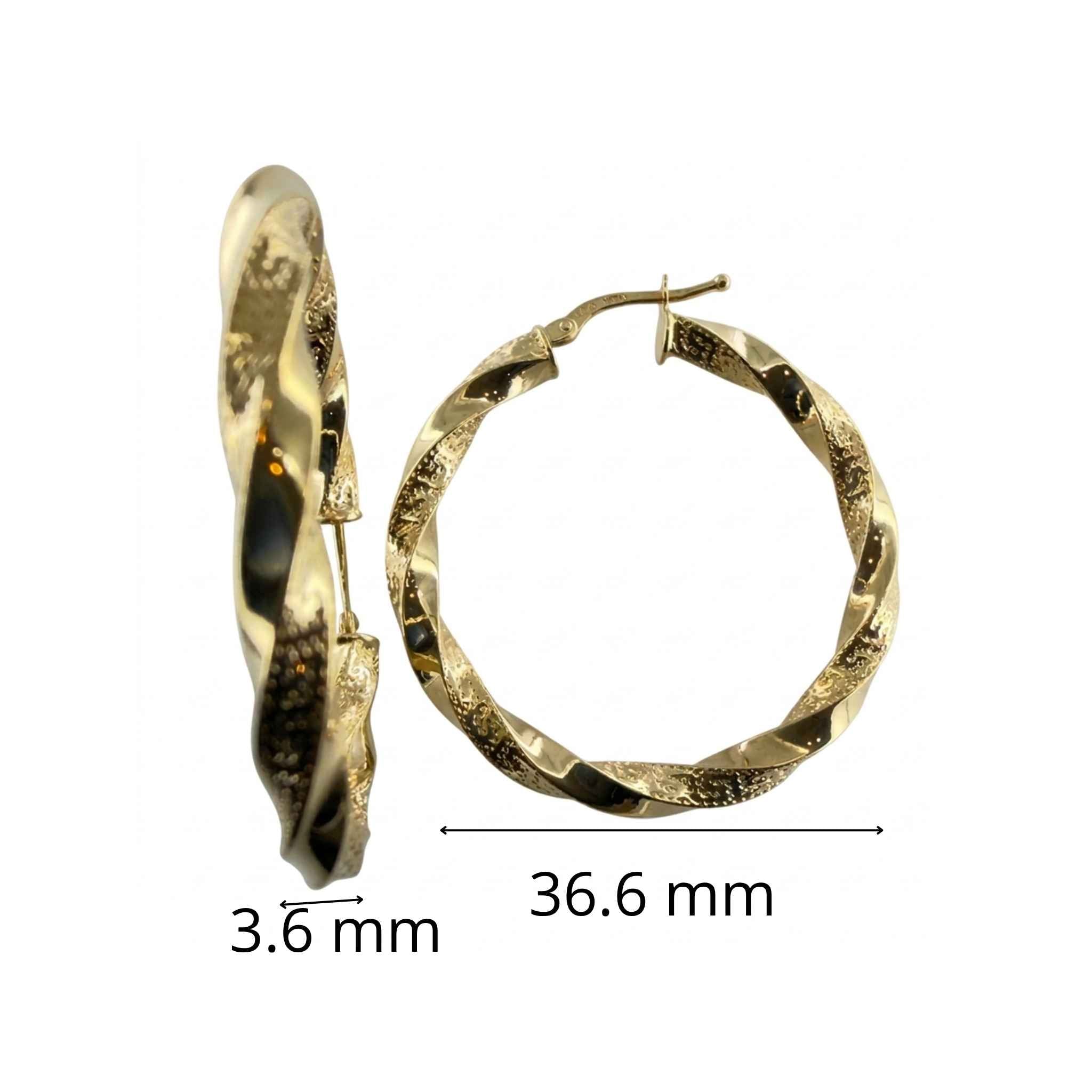 Argollas torcidas de Oro 10K grosor 4 mm, tamaño 36.6 mm, vista frontal y lateral con acabado liso brillante y diamantado.