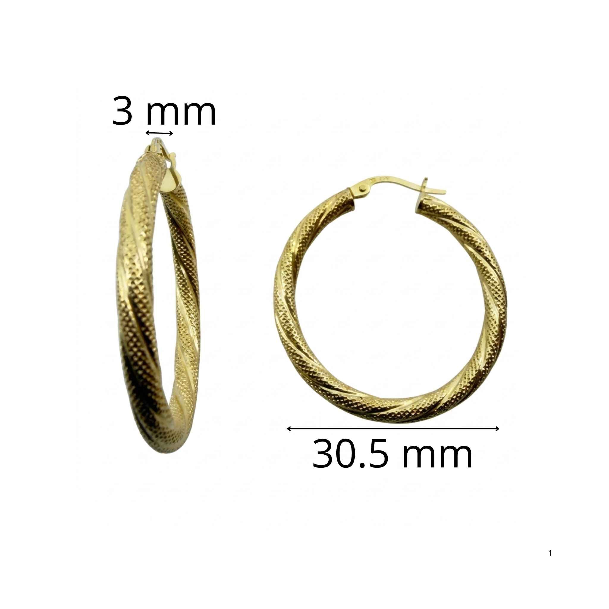 Argollas Torcidas Satinadas en Oro 10K 3 mm con medida de 30.5 mm de diámetro y acabado brillante satinado.
