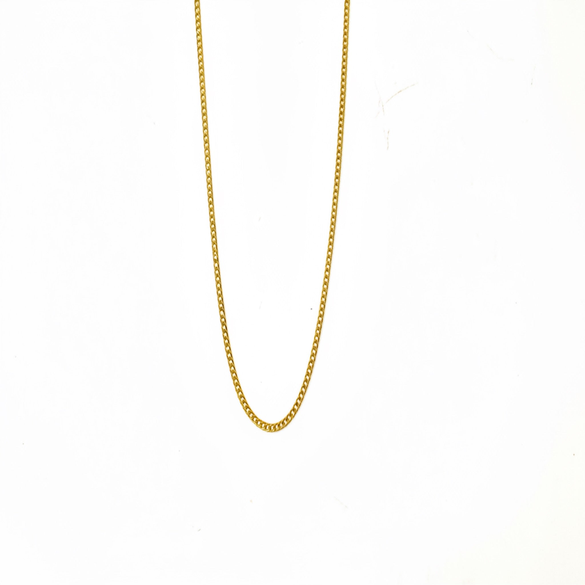 Cadena cubana italiana de 3.7 mm en Oro amarillo 14K con diseño clásico y acabado pulido, TuOro.