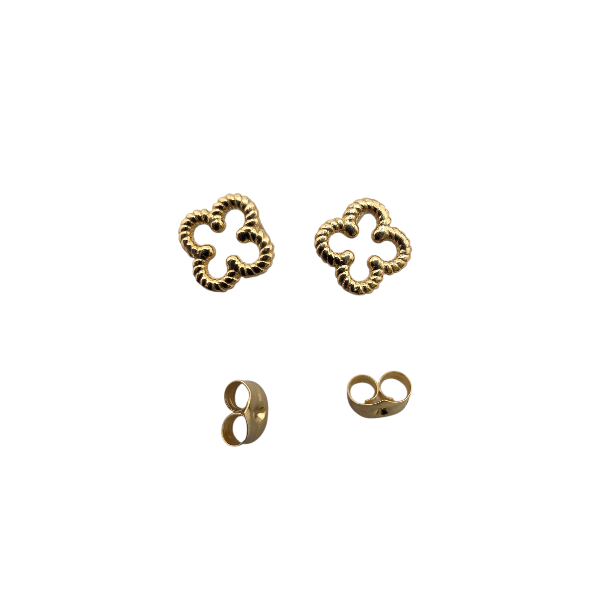 Aretes trébol en oro amarillo 18K con cierre mariposa 🍀✨