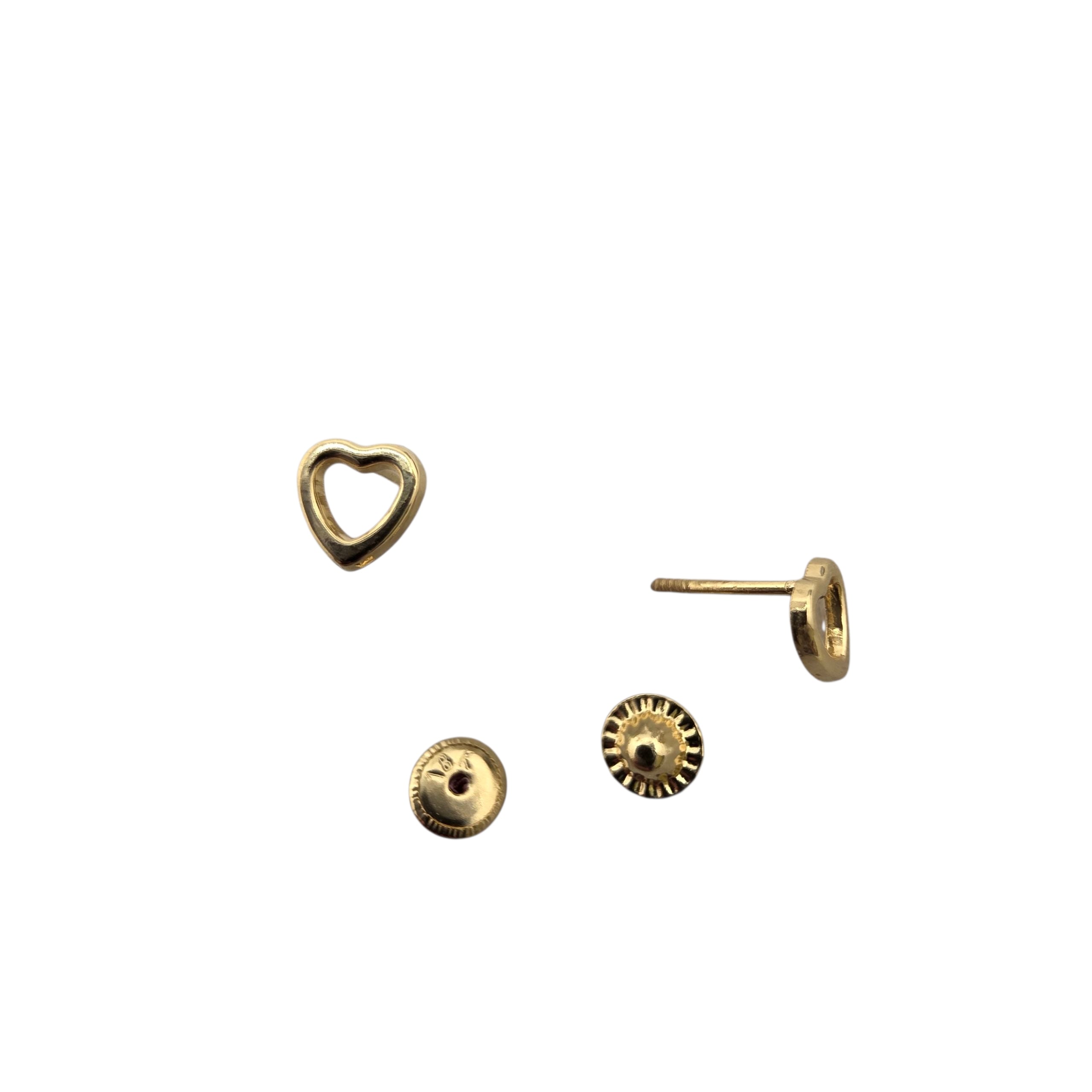 Aretes corazón abierto en oro amarillo 18K con cierre de tuerca 💛✨